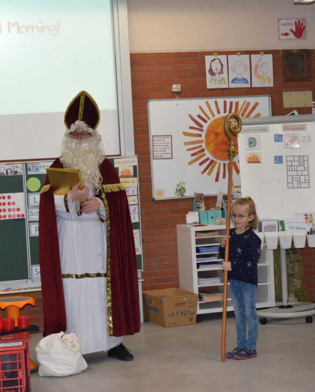 Nikolaus in den 1. Klassen